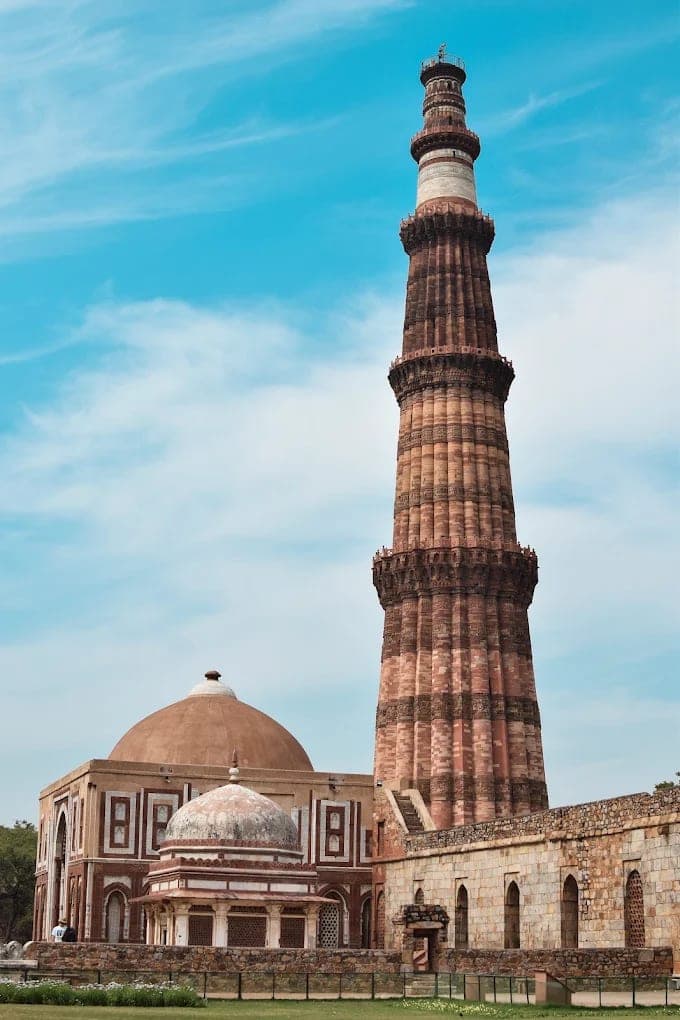 Qutub Minar | top 10 destination to visit in delhi